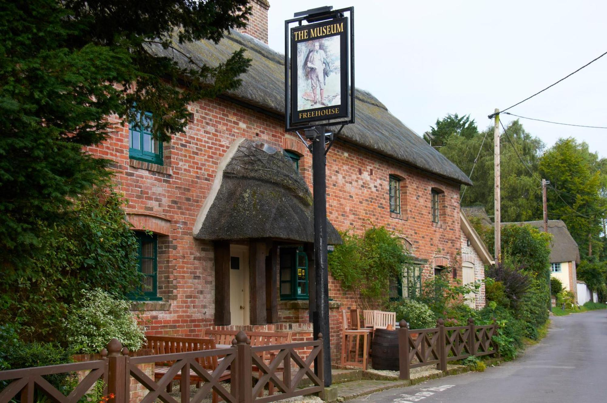 The Museum Inn Farnham  Bagian luar foto